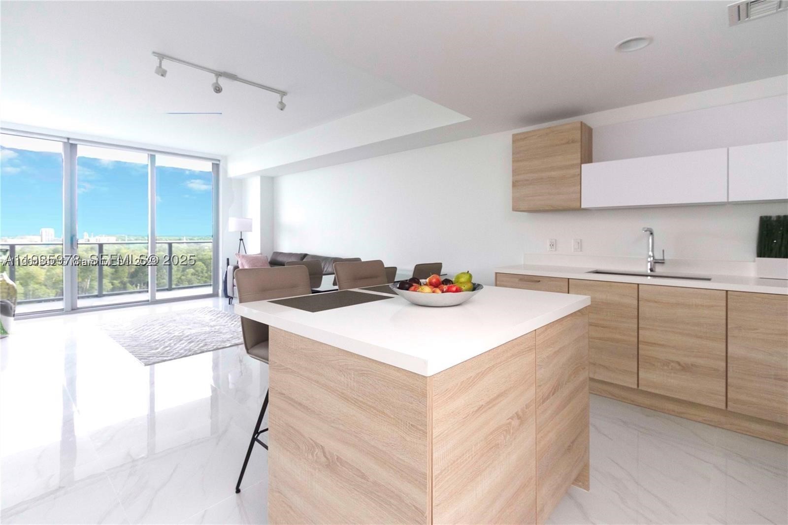 North Miami Beach photo 1