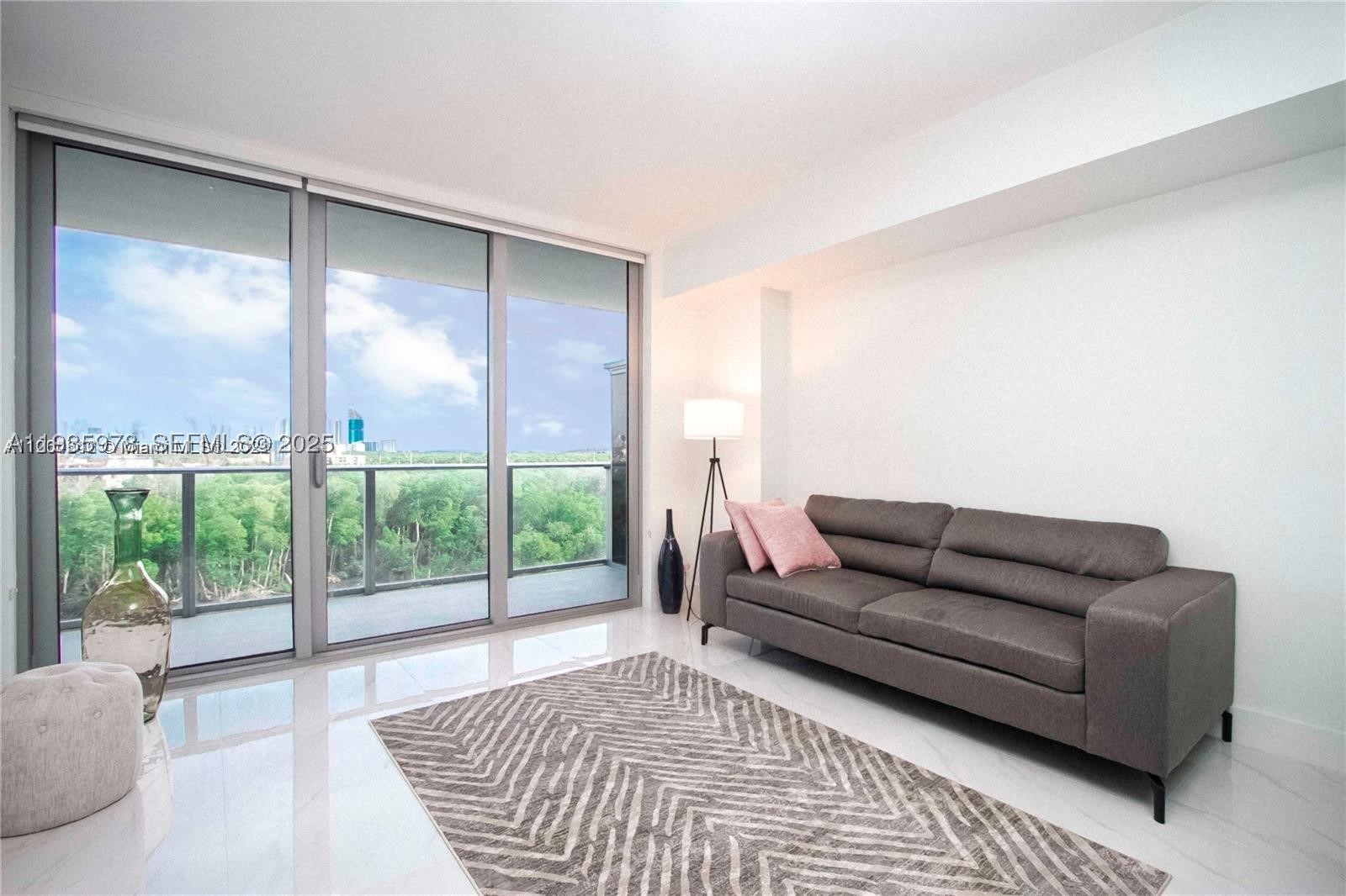 North Miami Beach photo 5