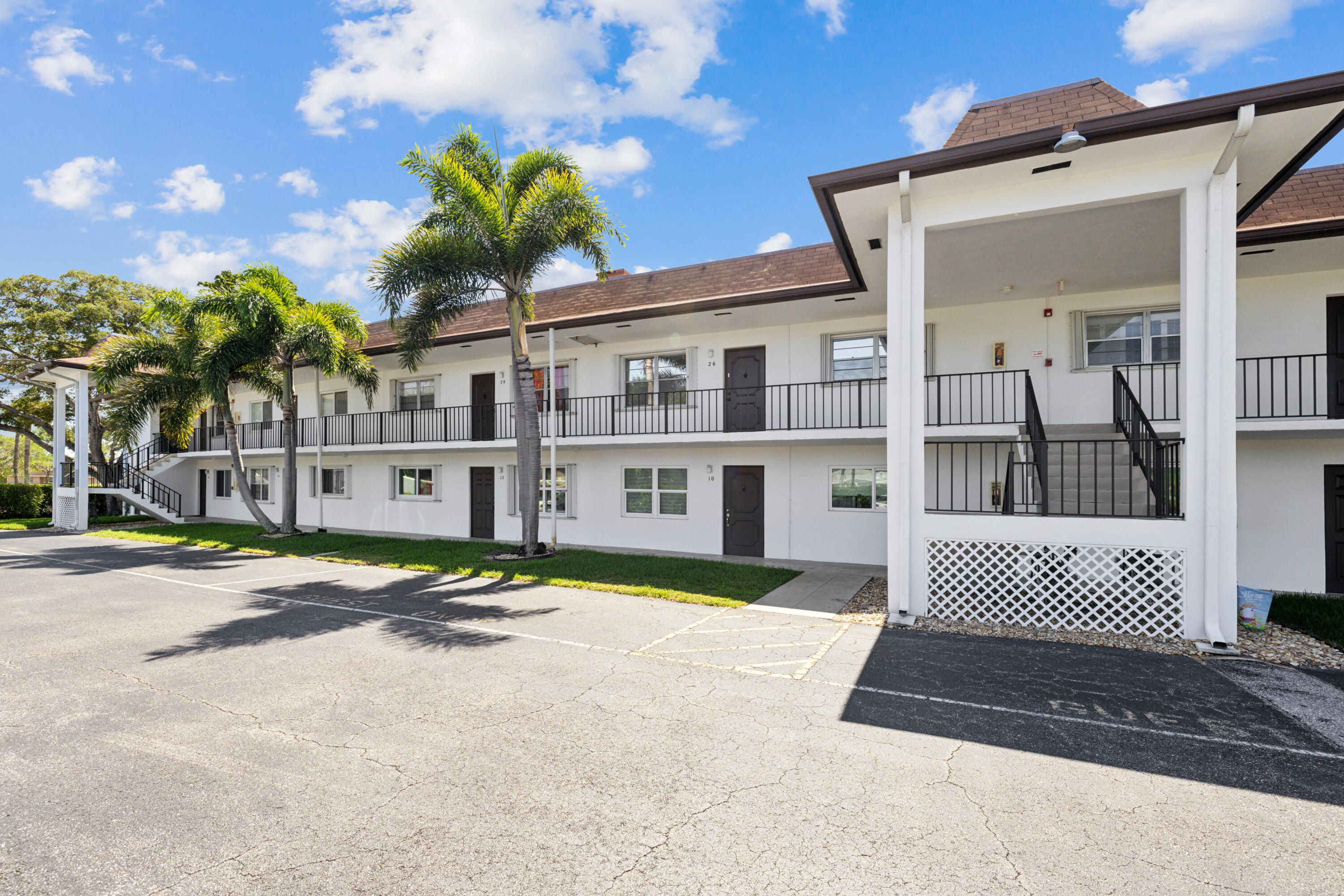 Palm Beach Gardens photo 1