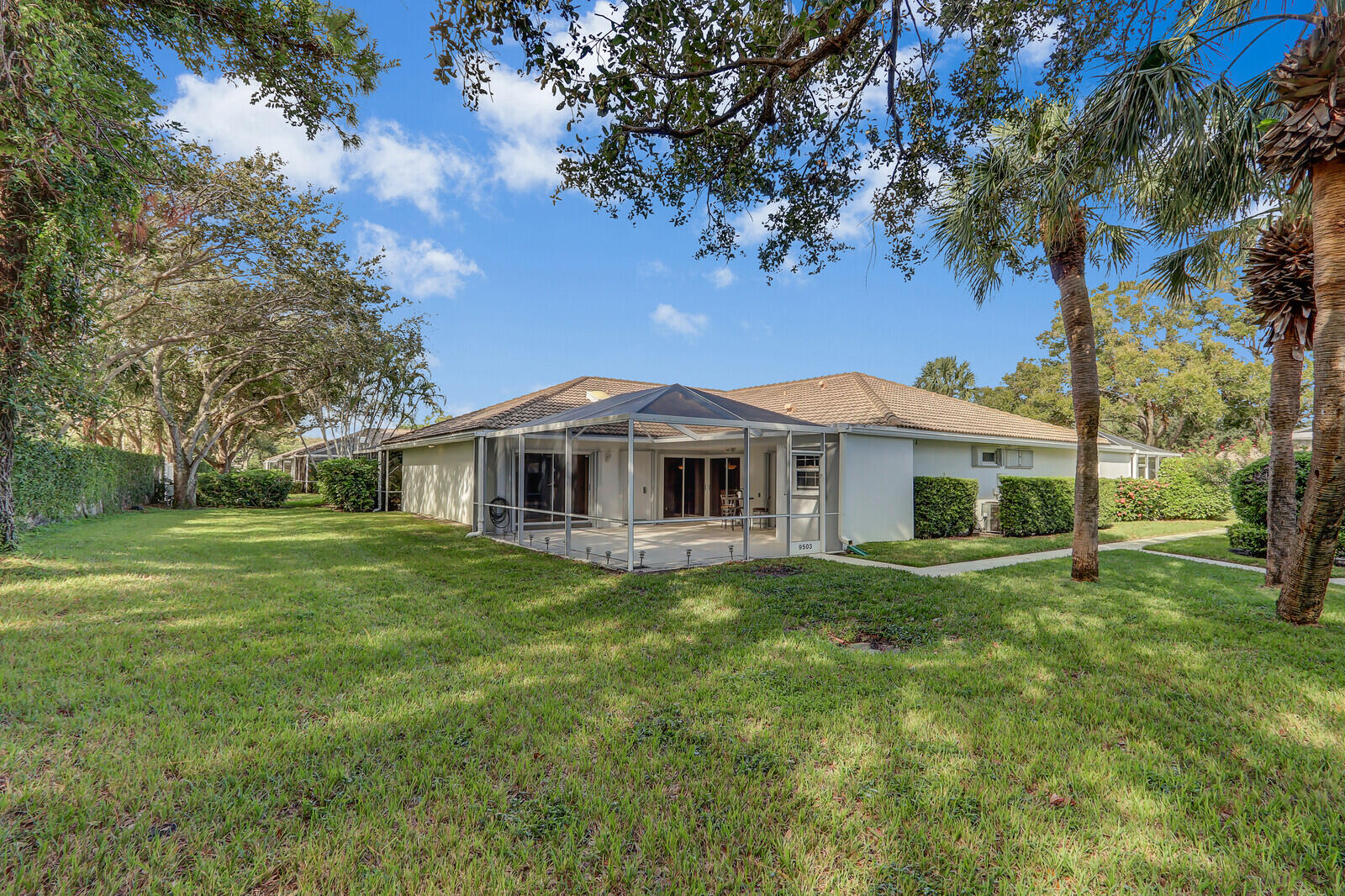 Palm Beach Gardens photo 1