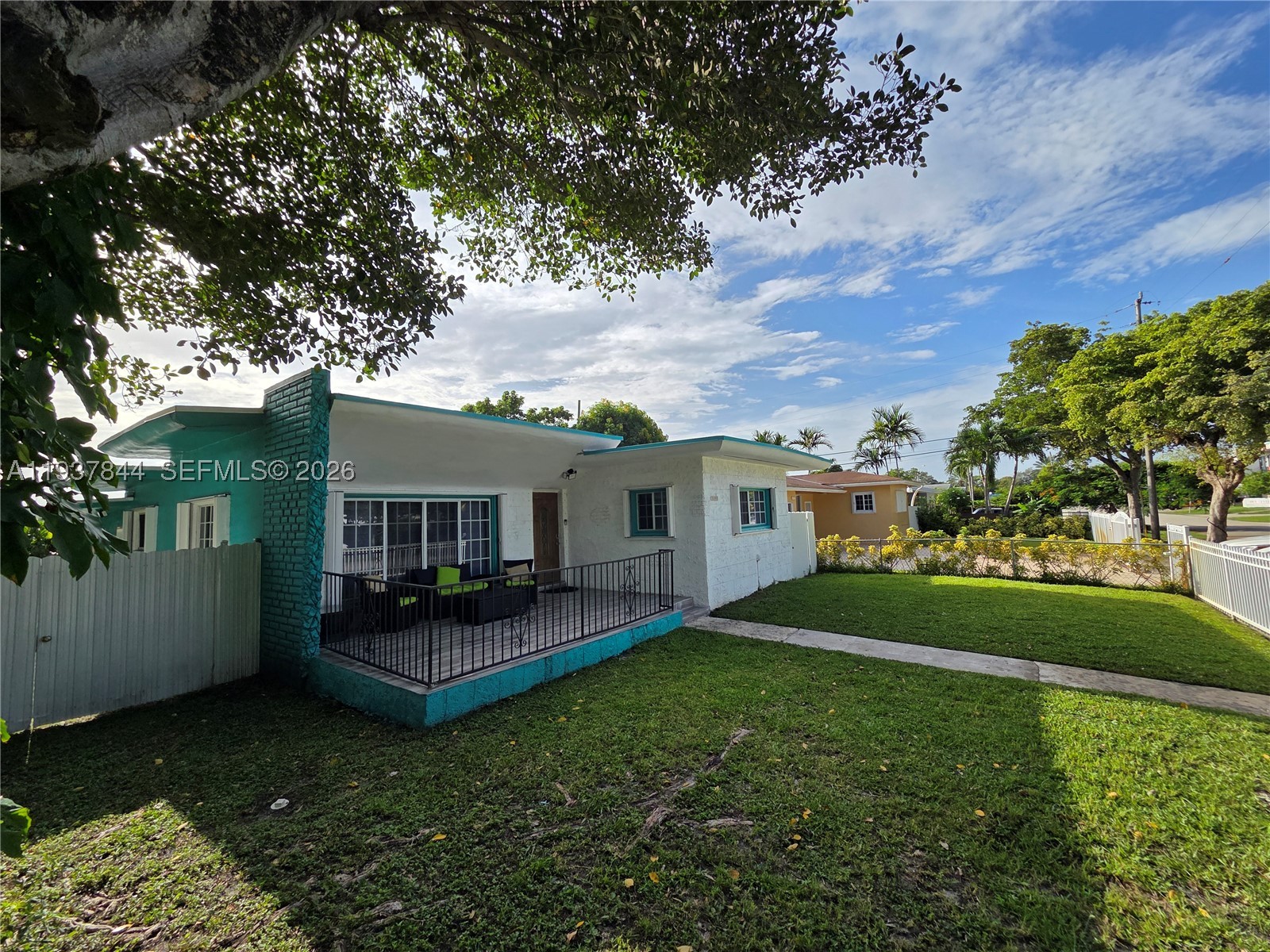 North Miami photo 3
