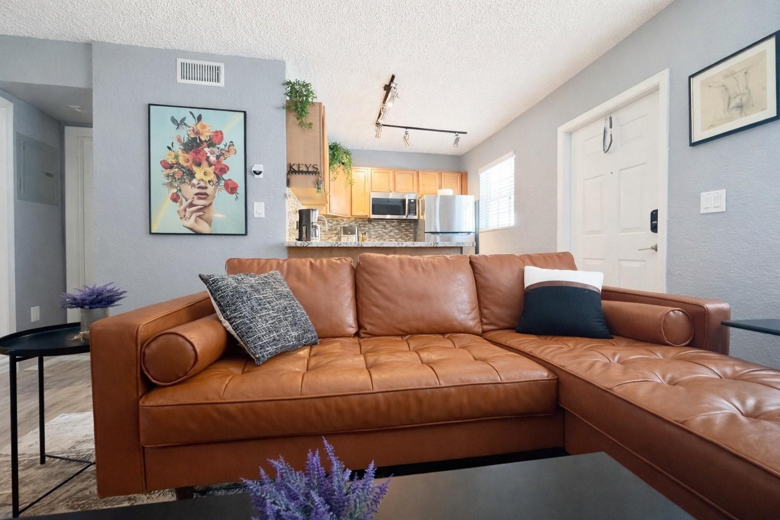 Wilton Manors photo 2