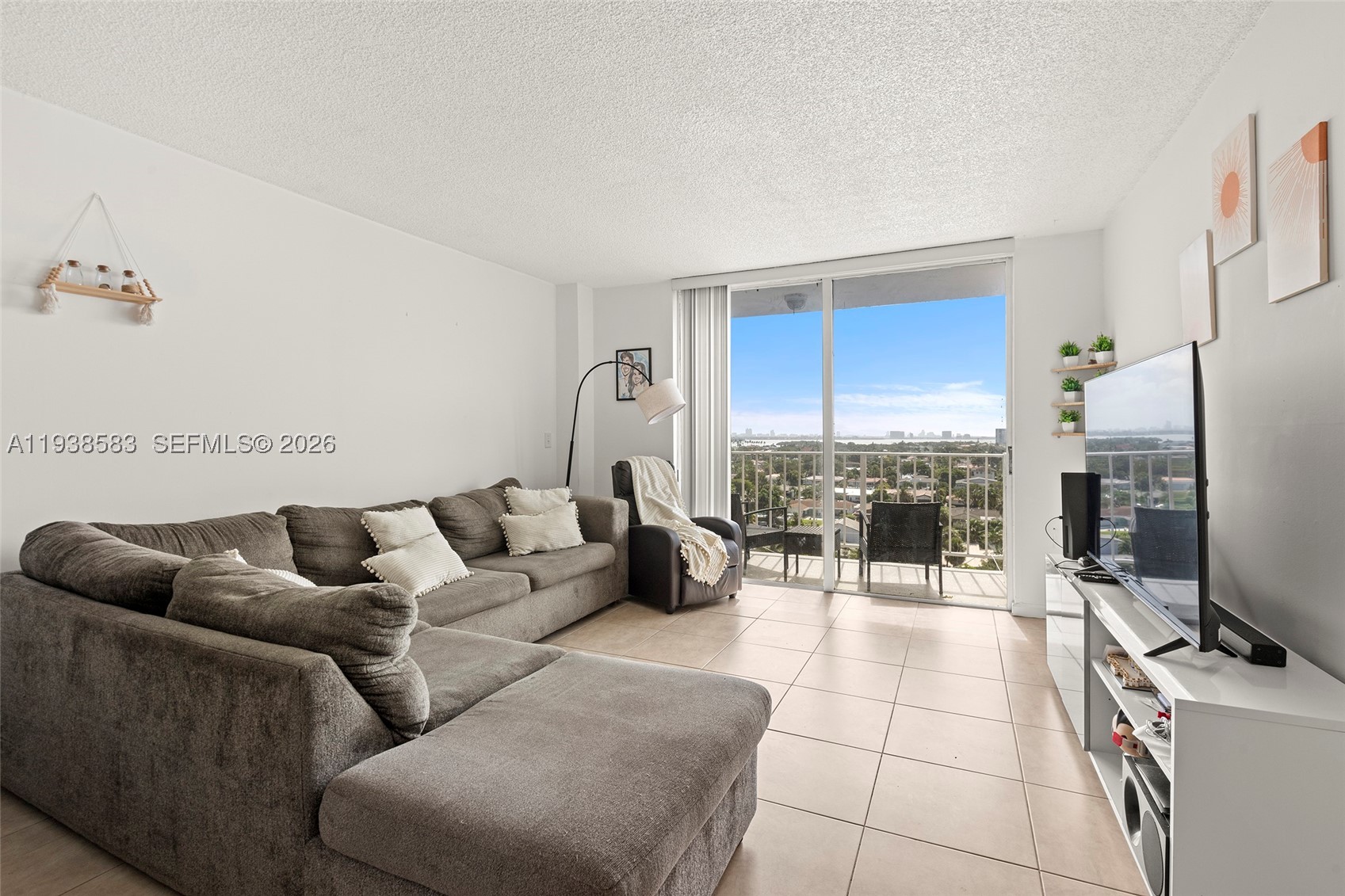 North Miami photo 3