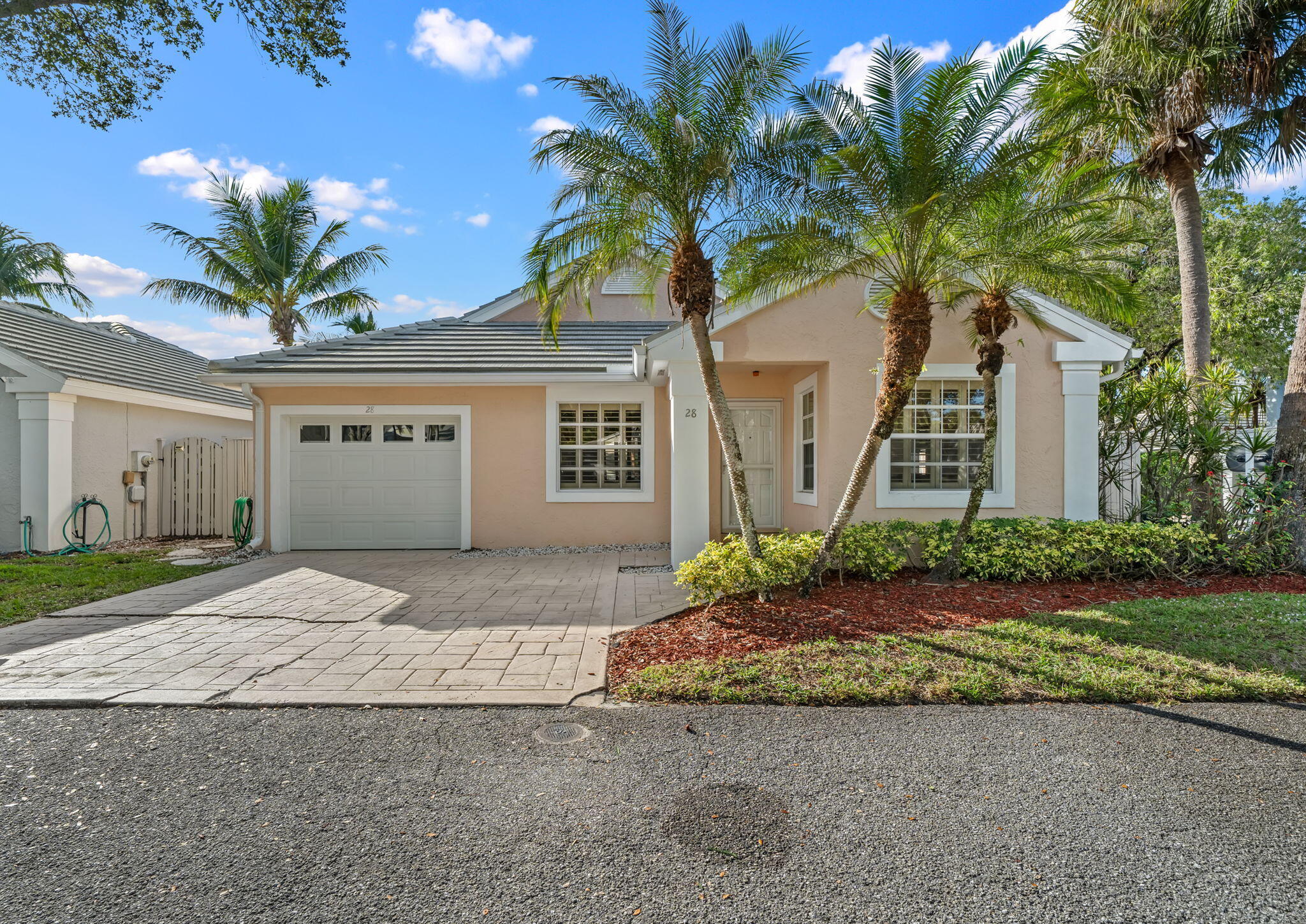 Palm Beach Gardens photo 2
