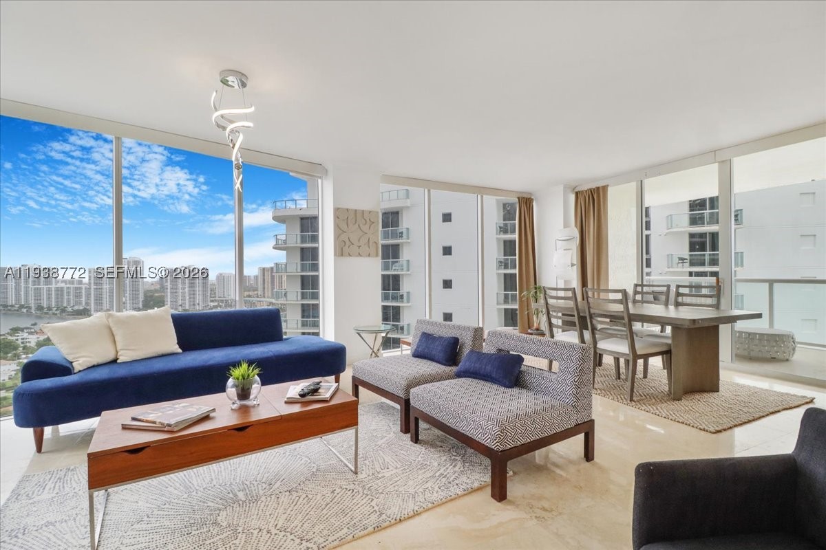Sunny Isles Beach photo 2