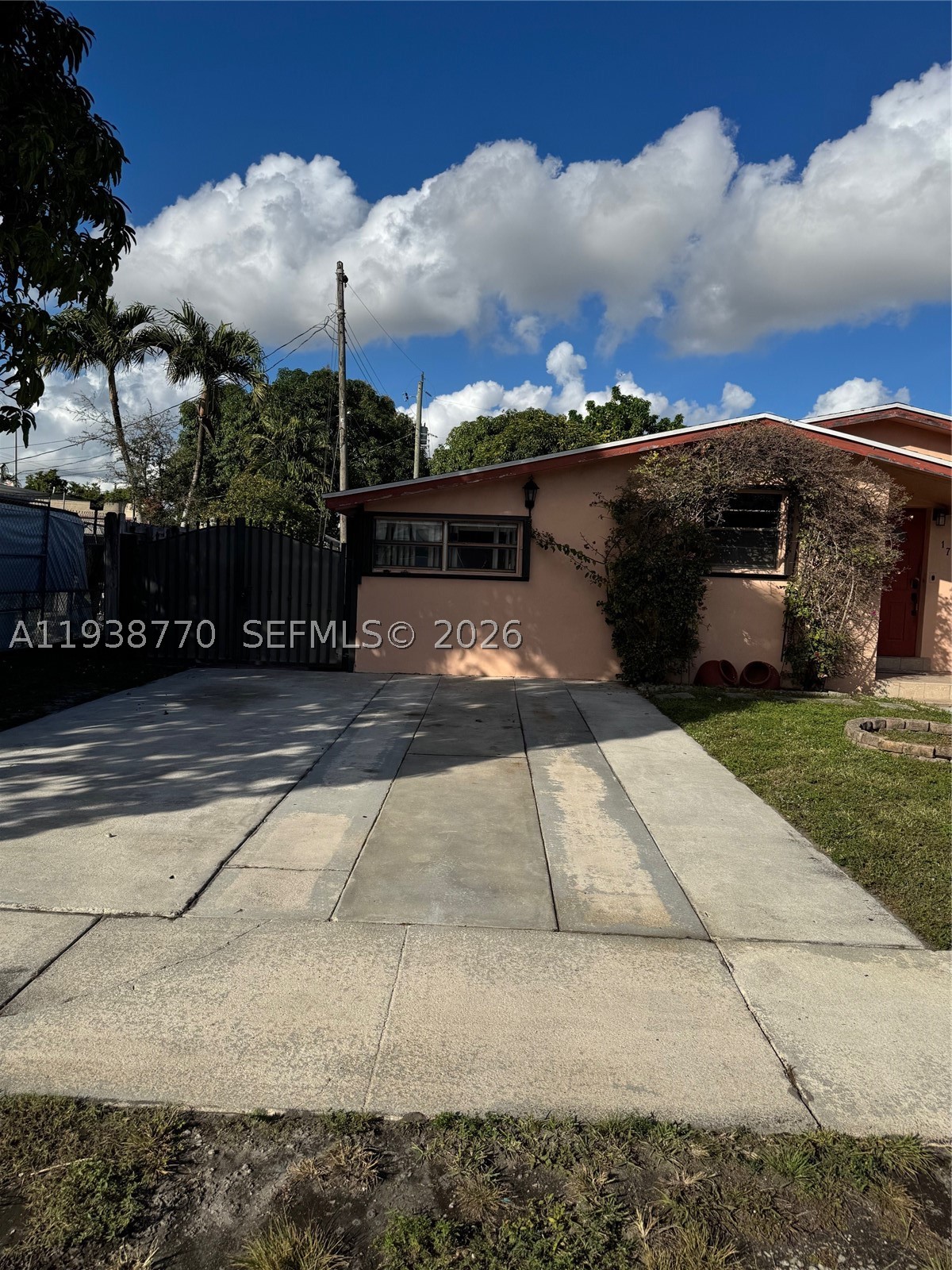 Hialeah photo 3