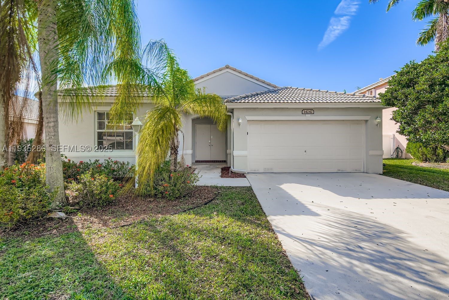 Pembroke Pines photo 3