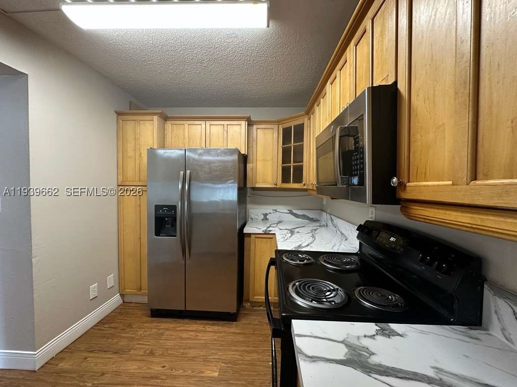 Miramar photo 5