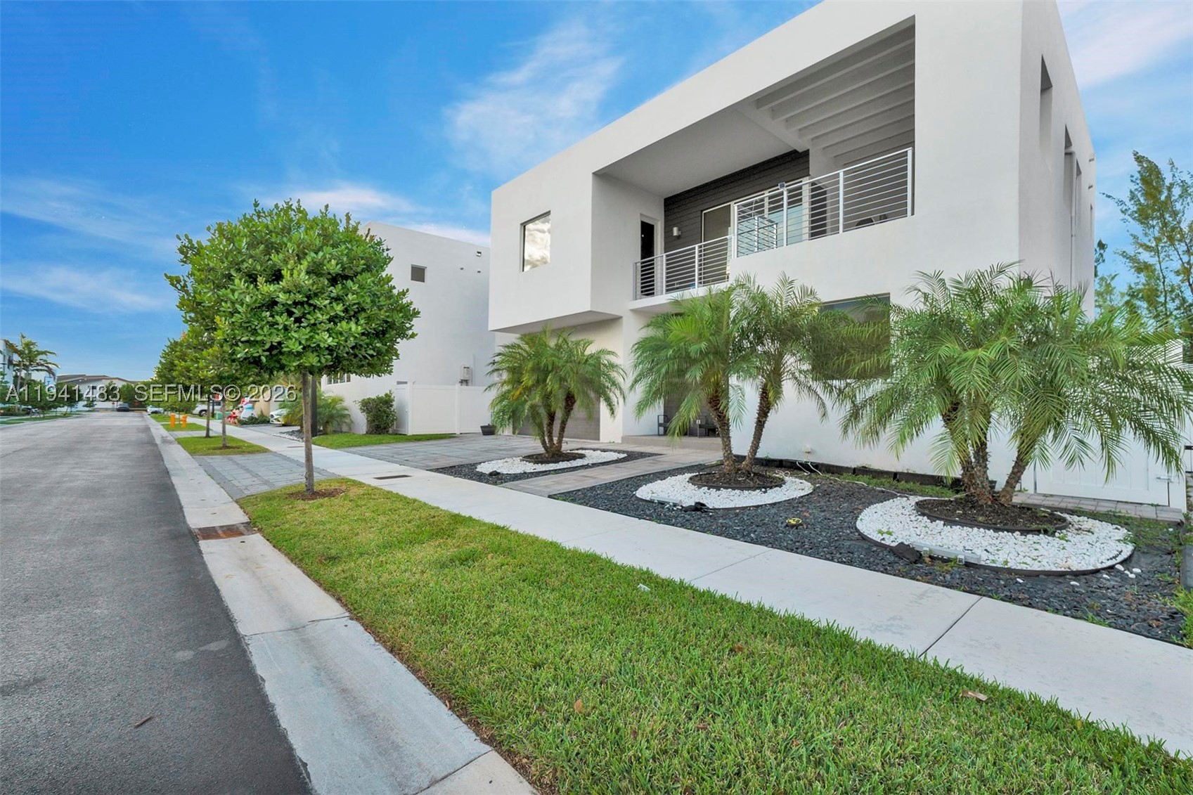 Doral photo 4