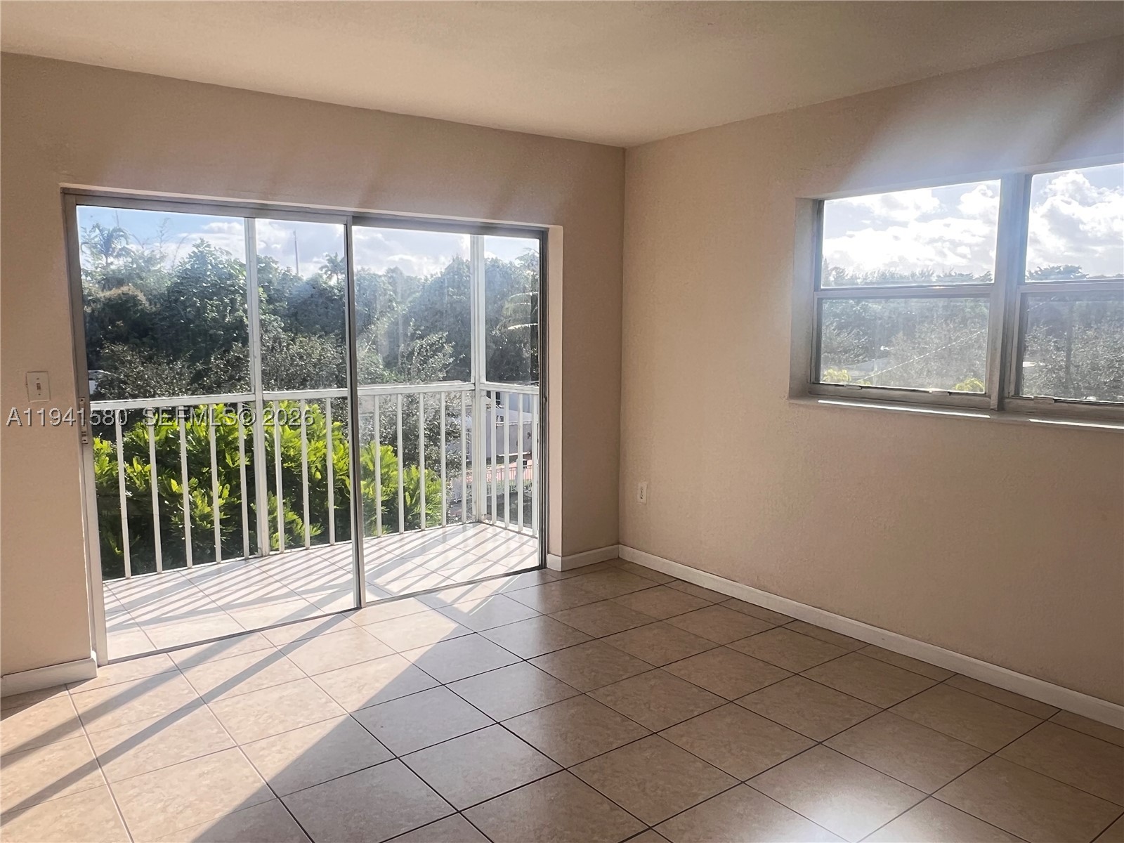 North Miami photo 3