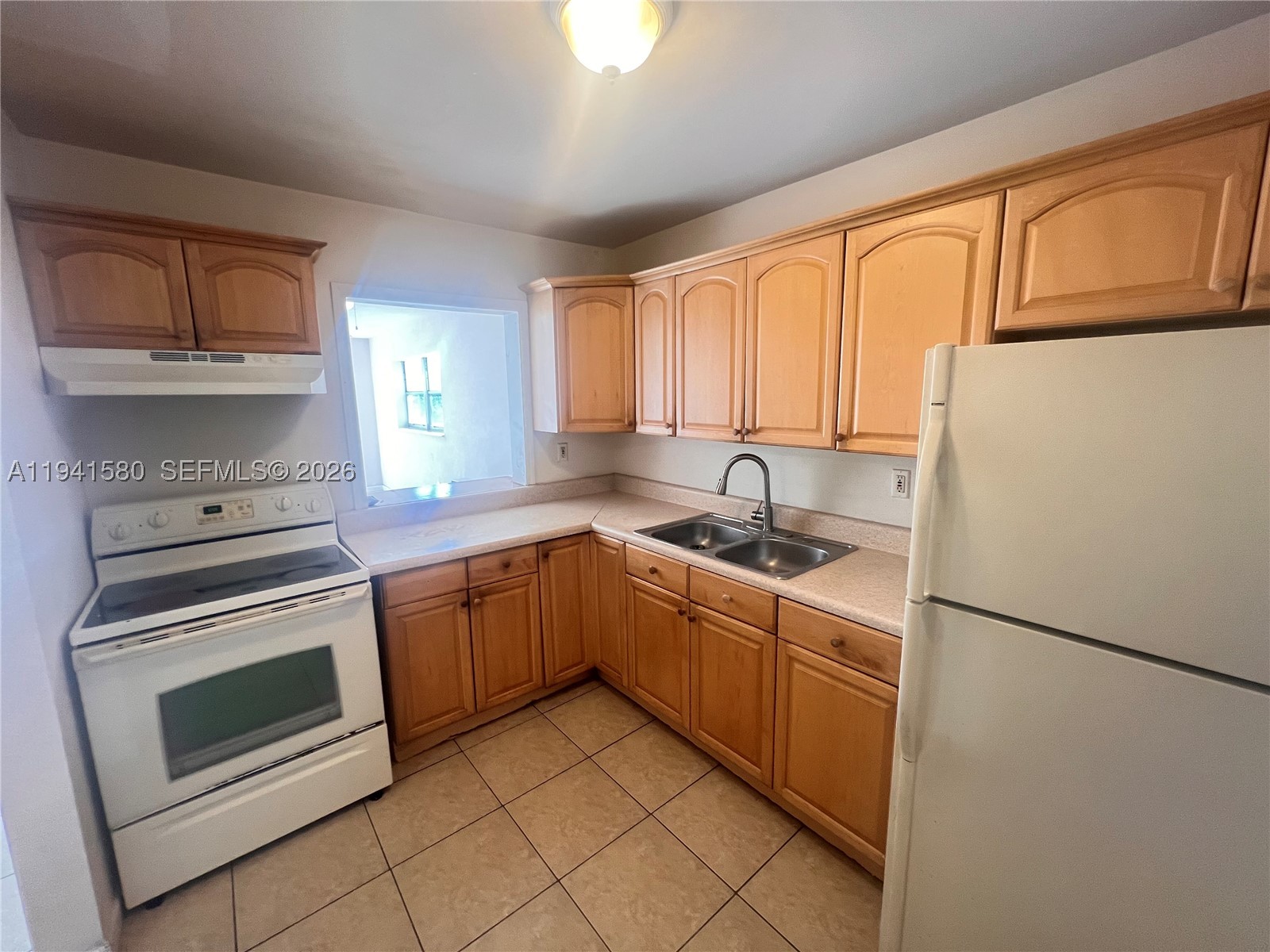 North Miami photo 4