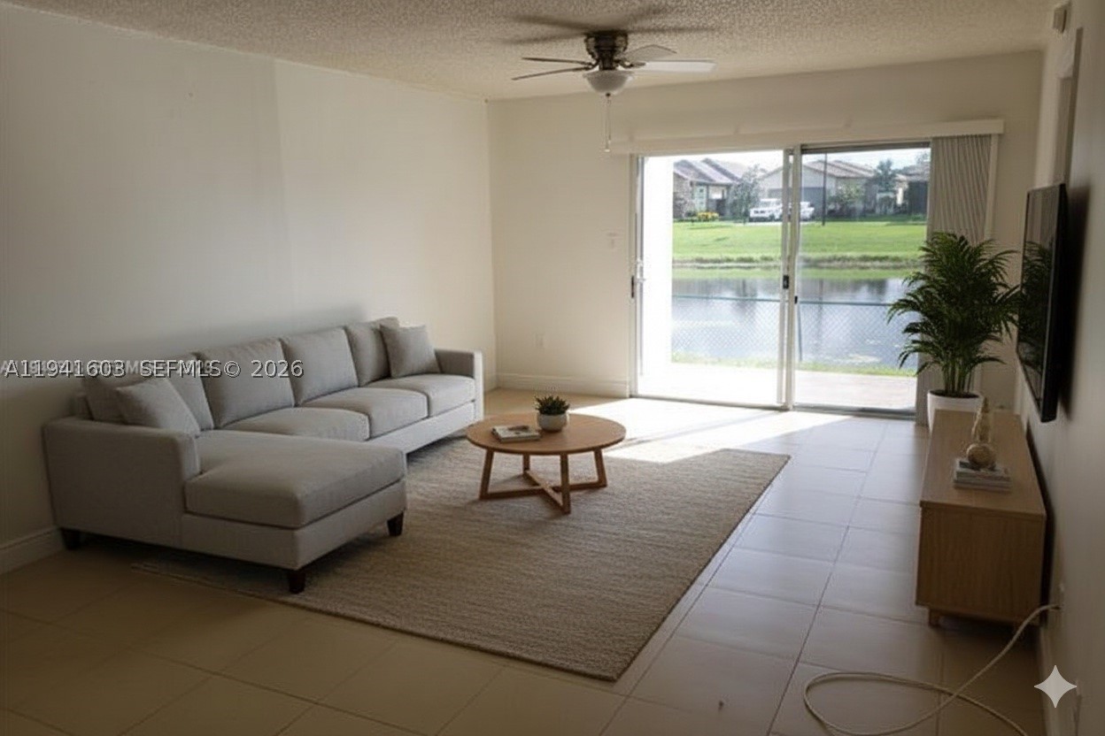 Pembroke Pines photo 1