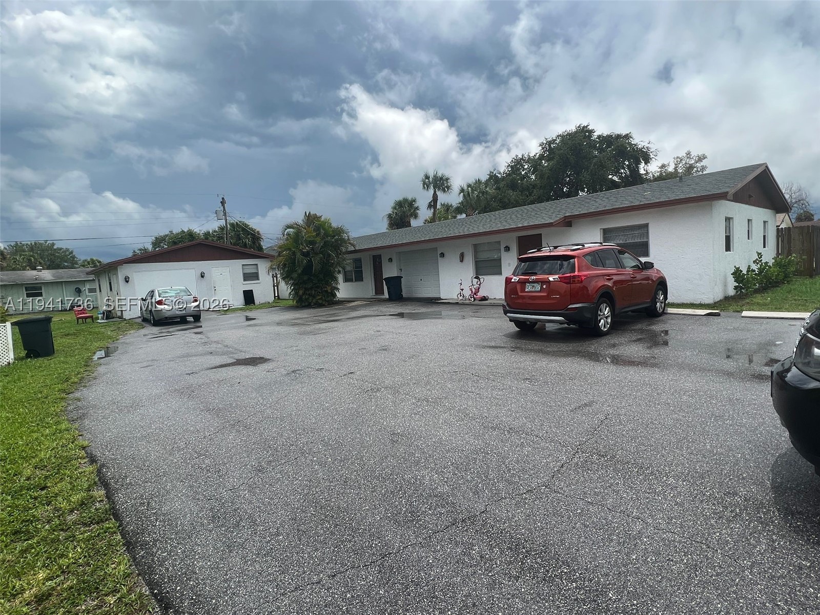 Palm Beach Gardens photo 1