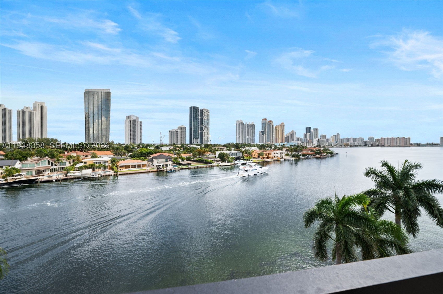 Aventura photo 1