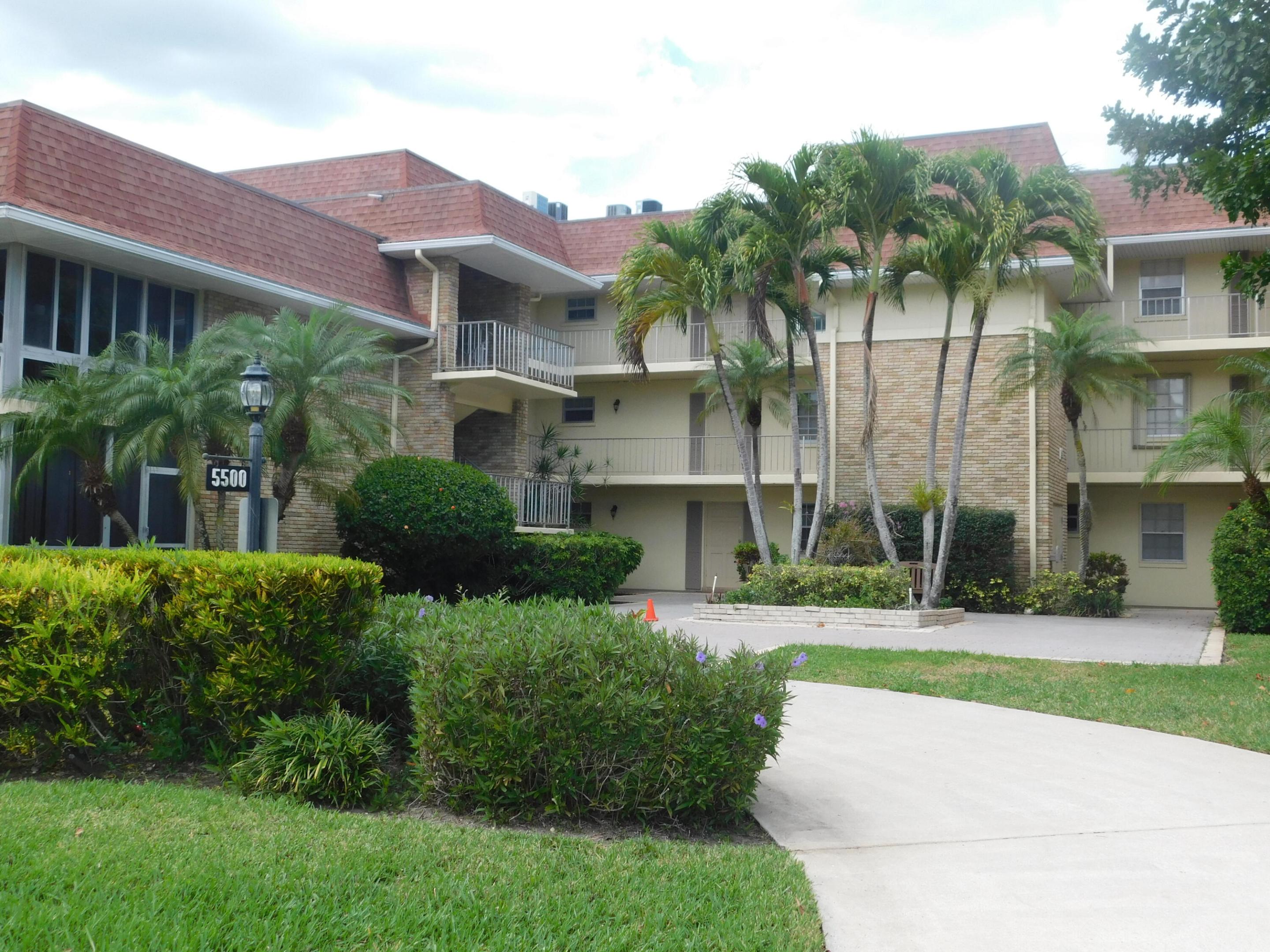 Palm Beach Gardens photo 1