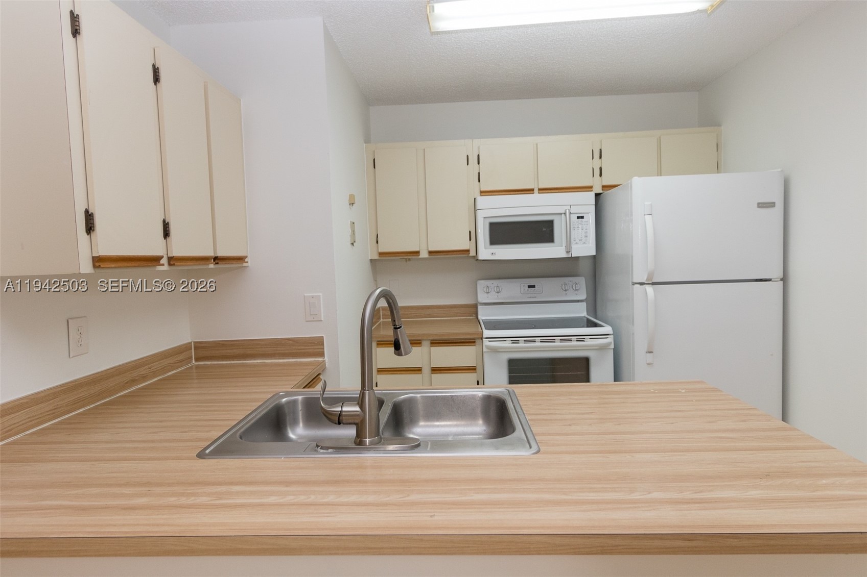 Hialeah photo 4