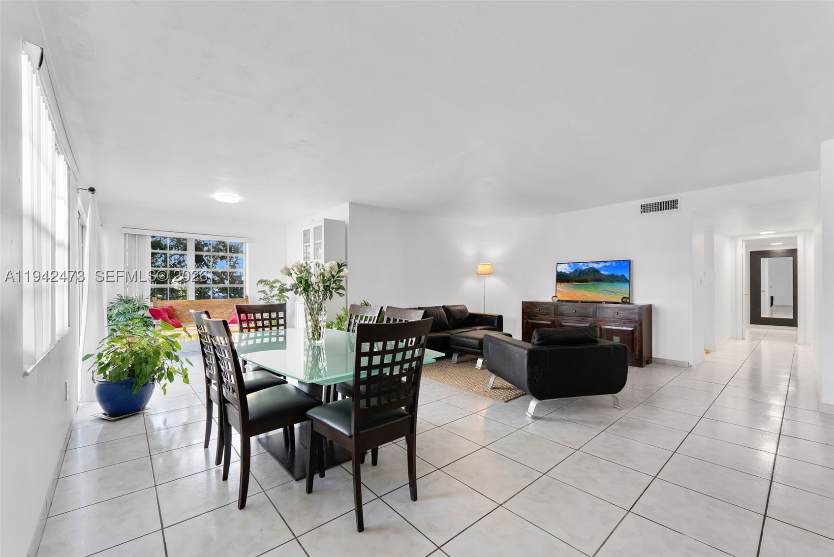 North Miami photo 1