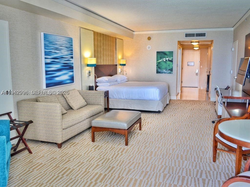 Sunny Isles Beach photo 1