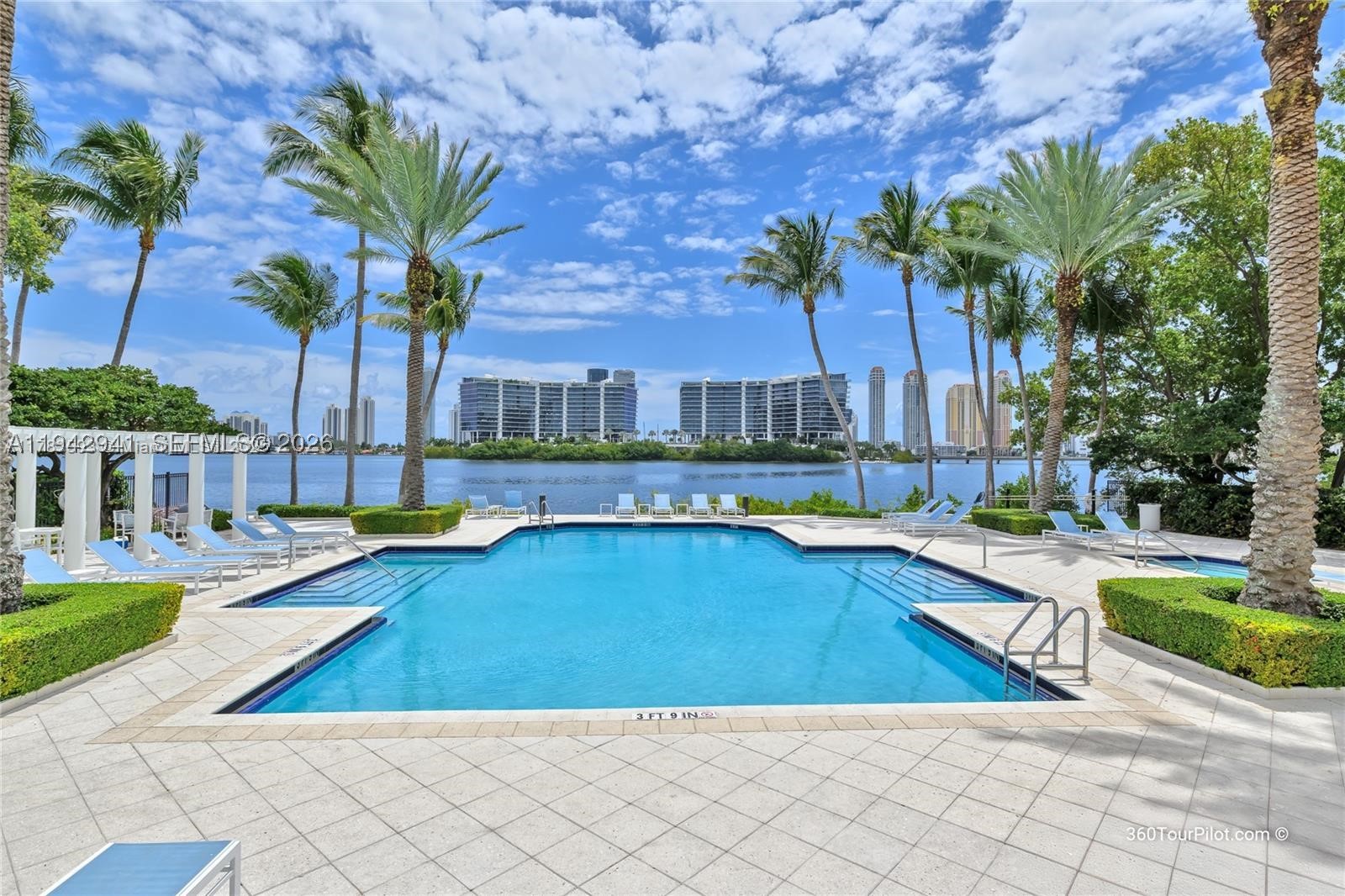 Aventura photo 1