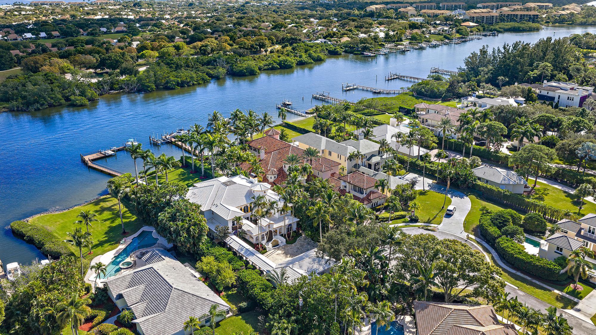 Palm Beach Gardens photo 2