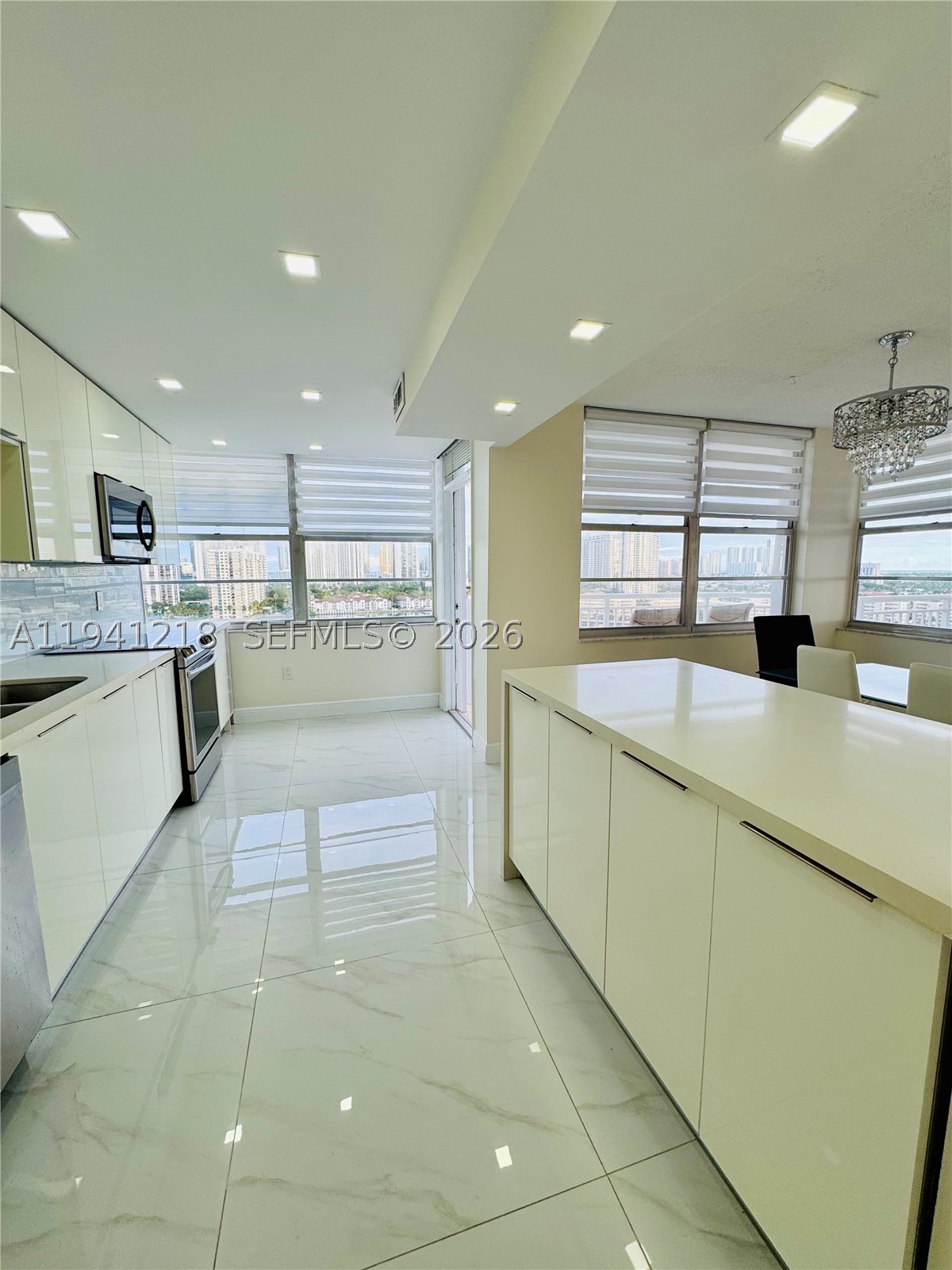 Aventura photo 4