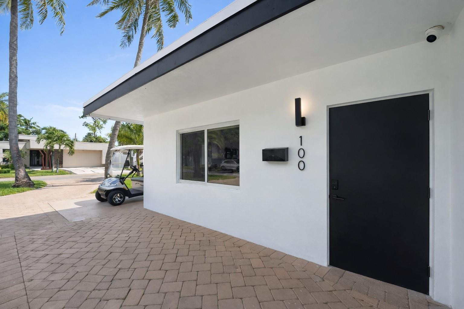 Wilton Manors photo 2