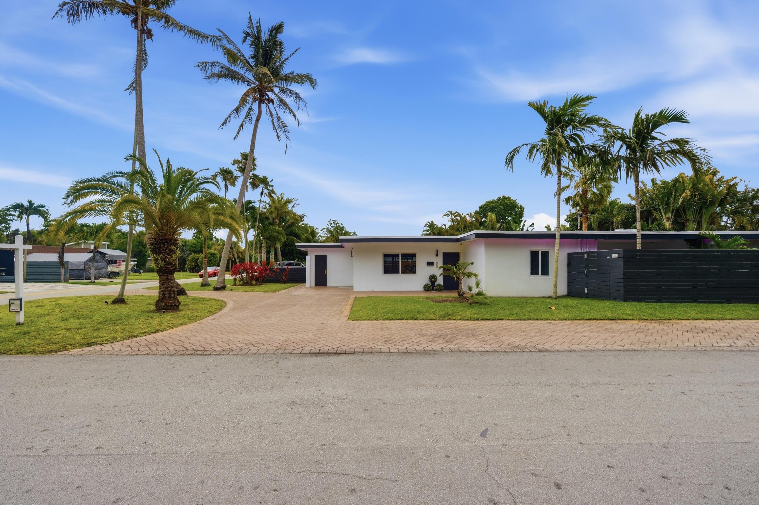 Wilton Manors photo 4