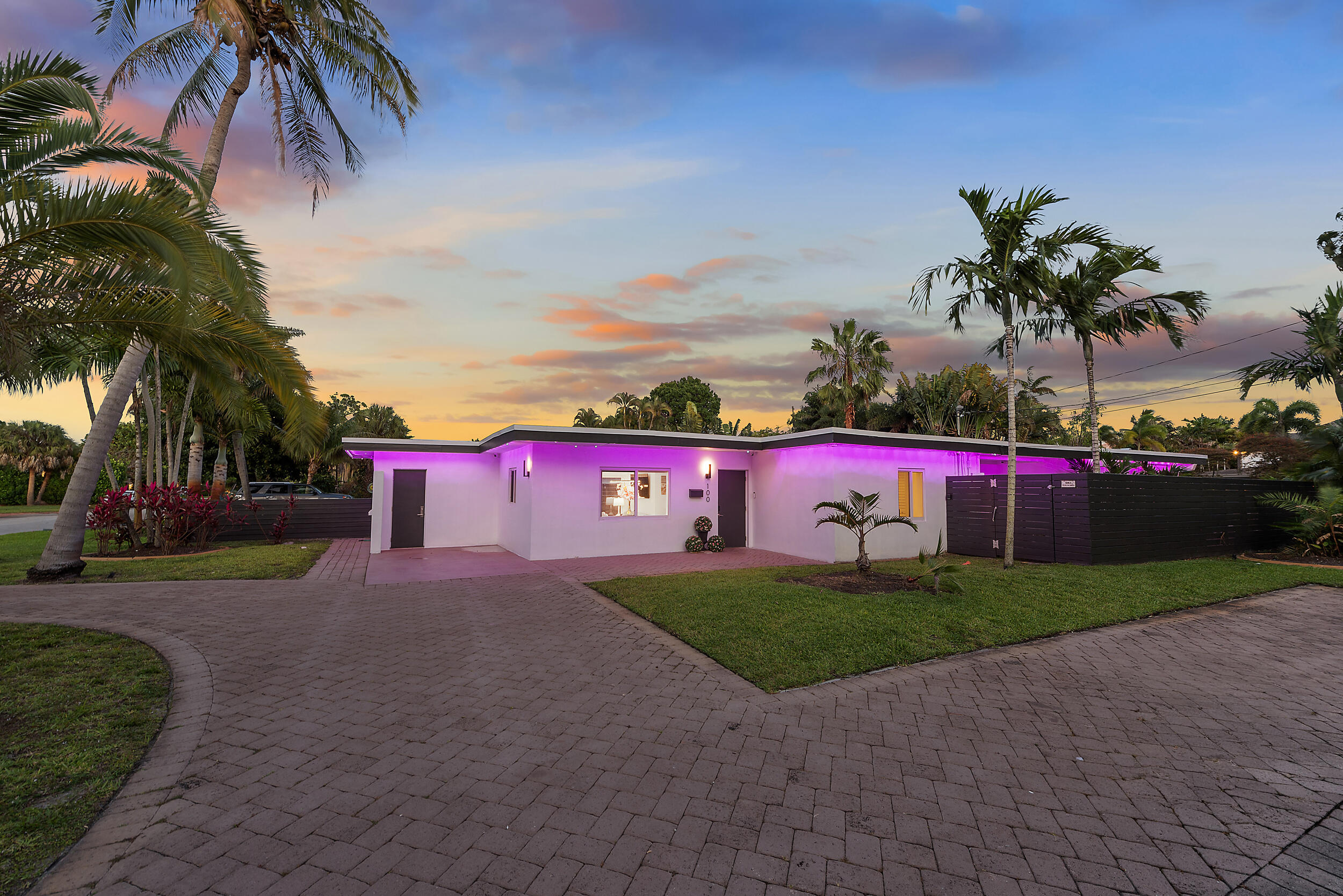 Wilton Manors photo 5