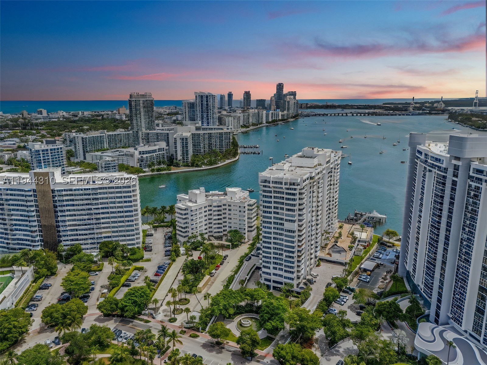 Miami Beach photo 2
