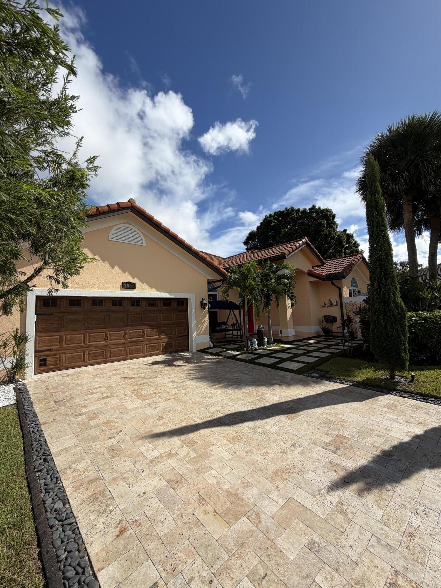 Palm Beach Gardens photo 2
