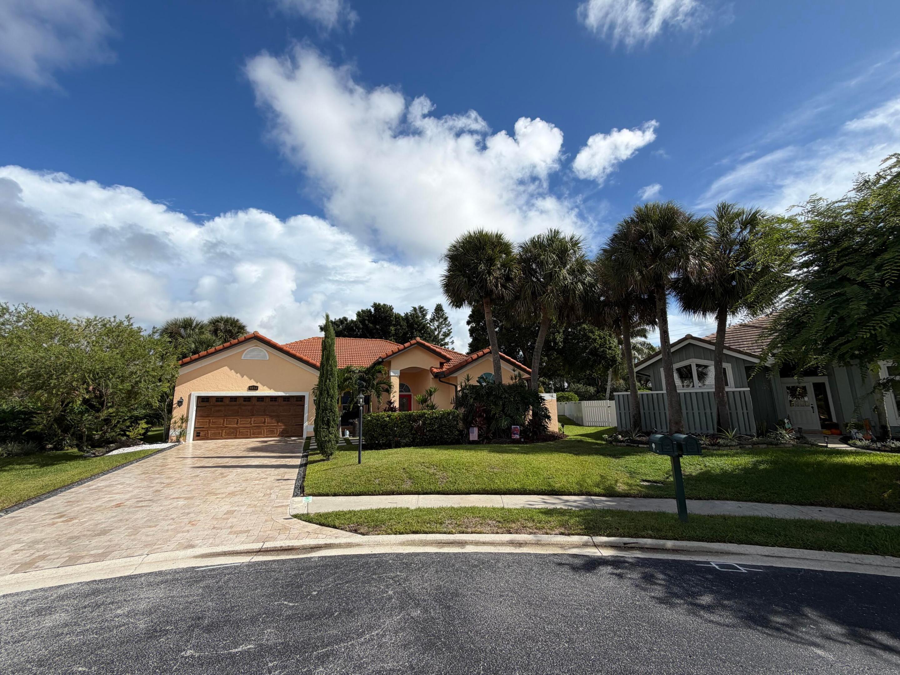 Palm Beach Gardens photo 3