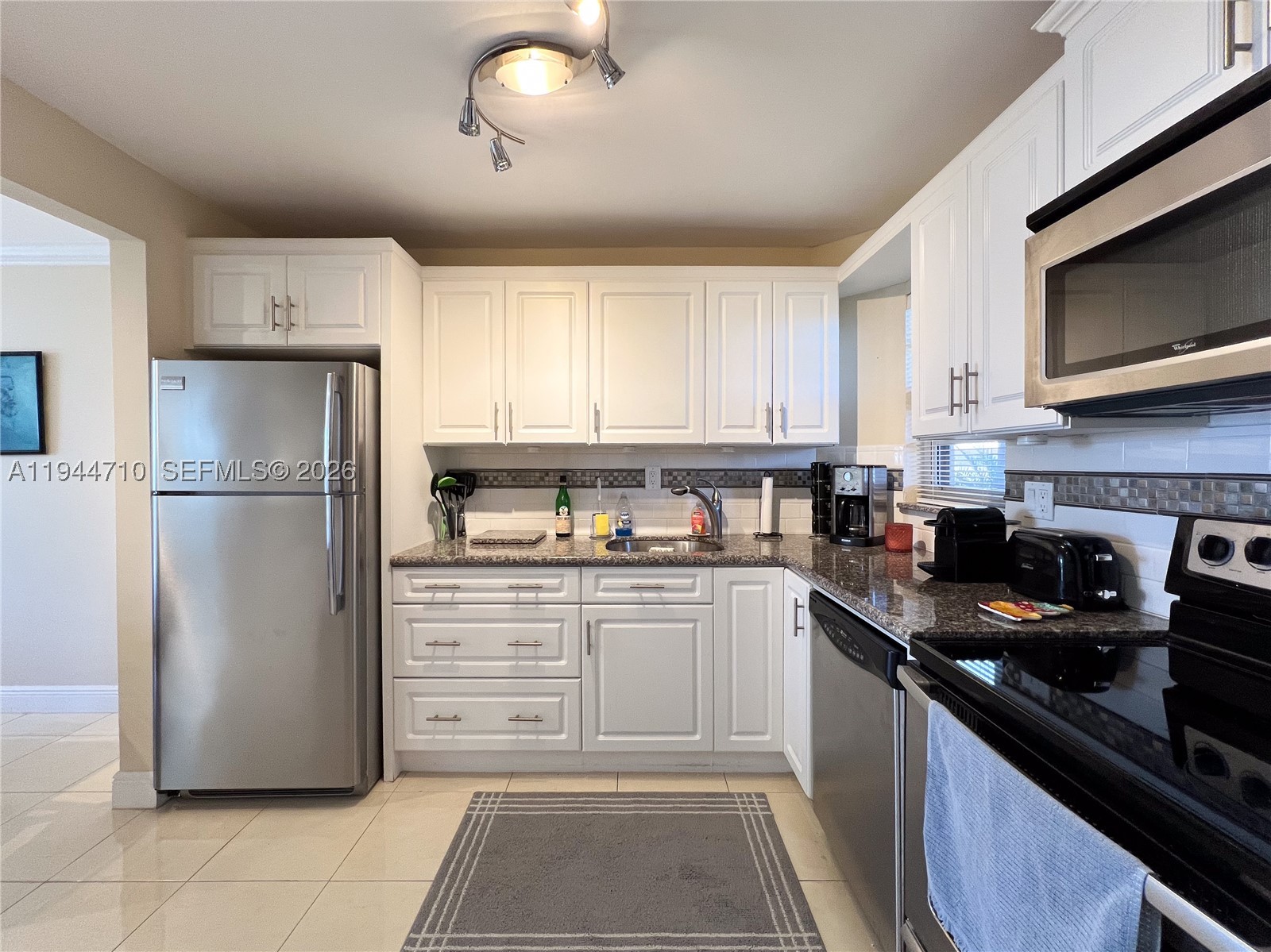 Pembroke Pines photo 2