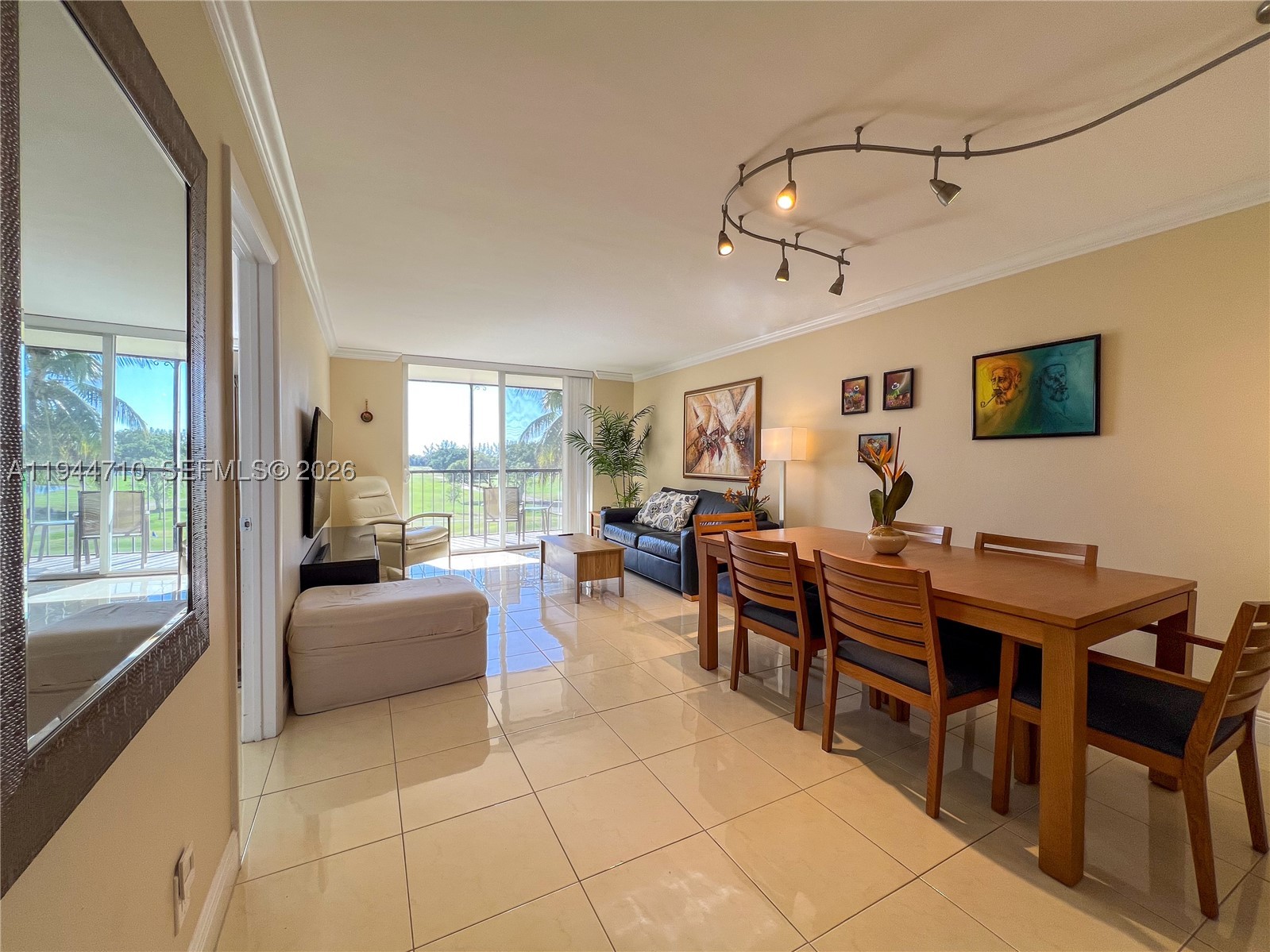 Pembroke Pines photo 4
