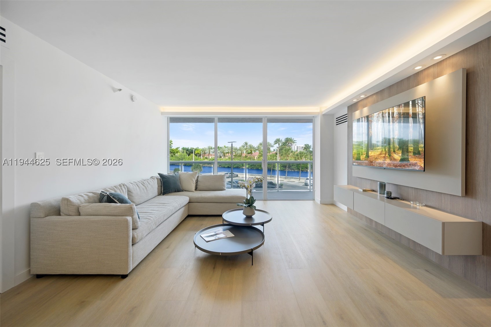 Aventura photo 4
