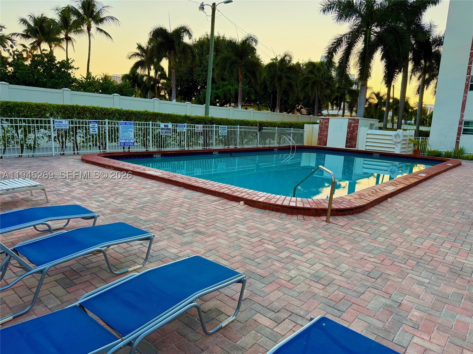 Hallandale Beach photo 3