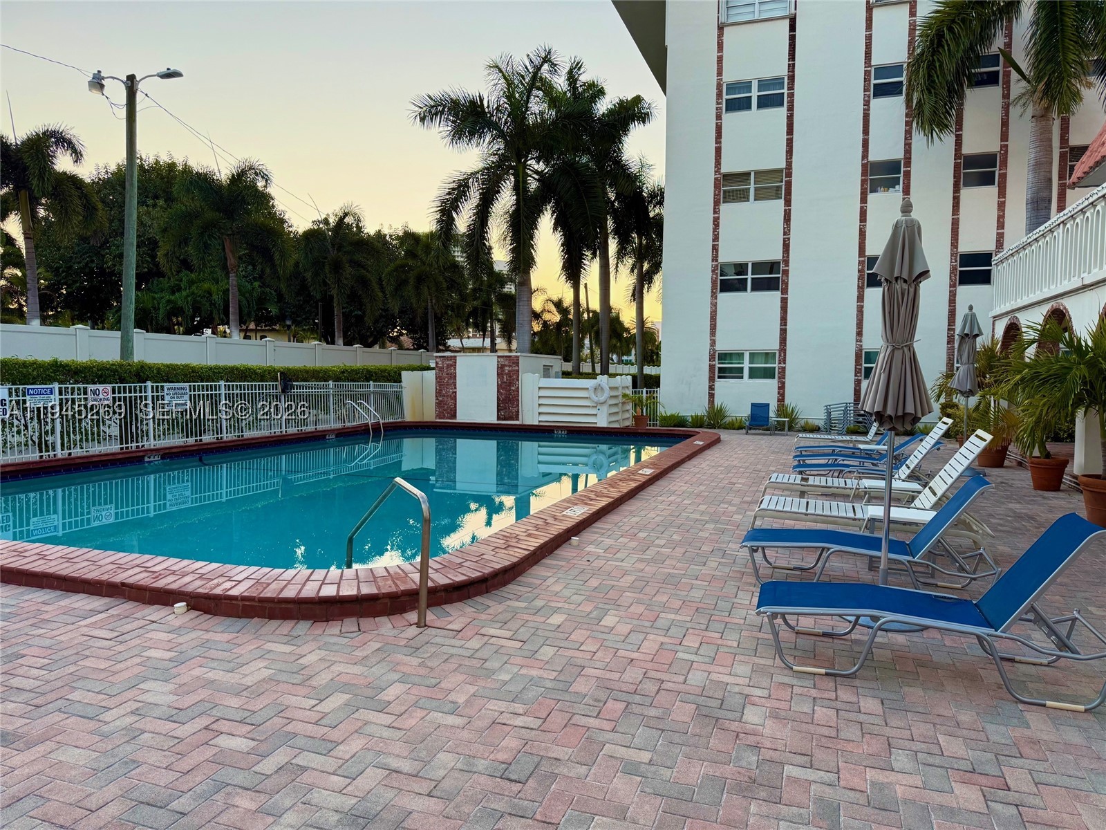Hallandale Beach photo 4