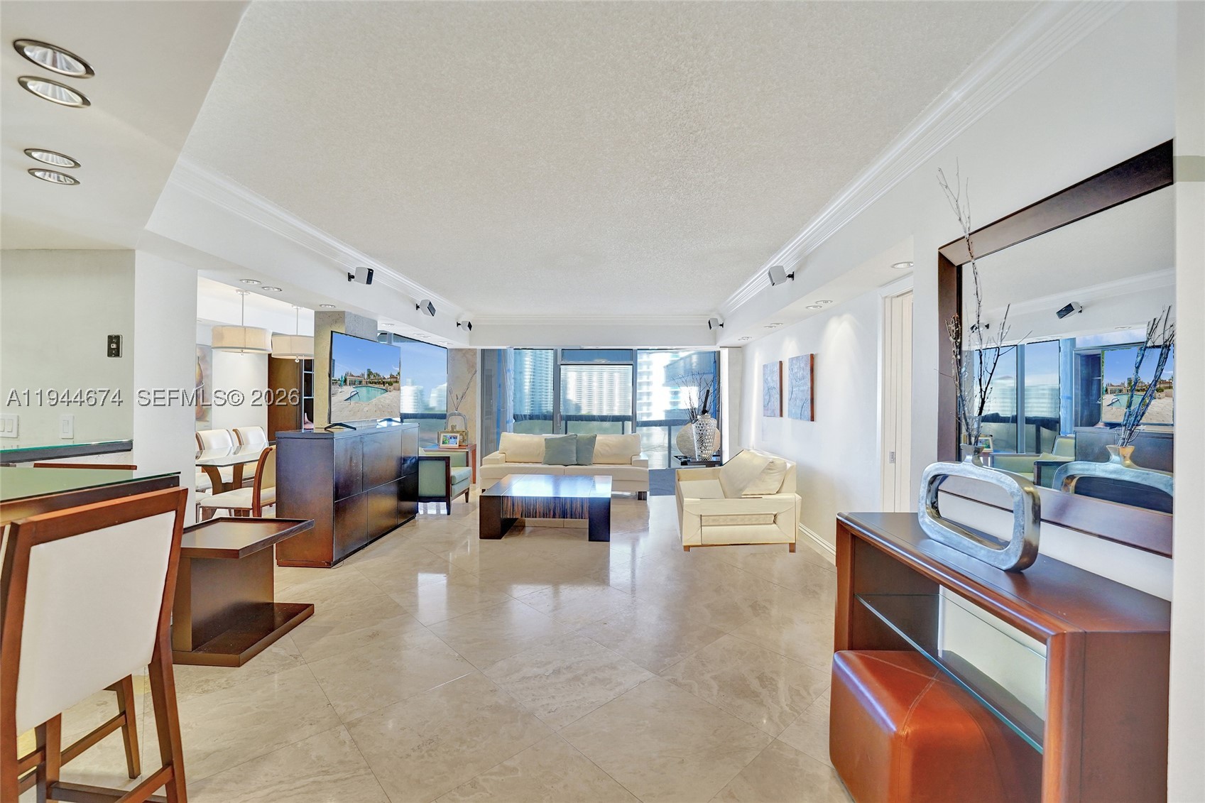 Aventura photo 4