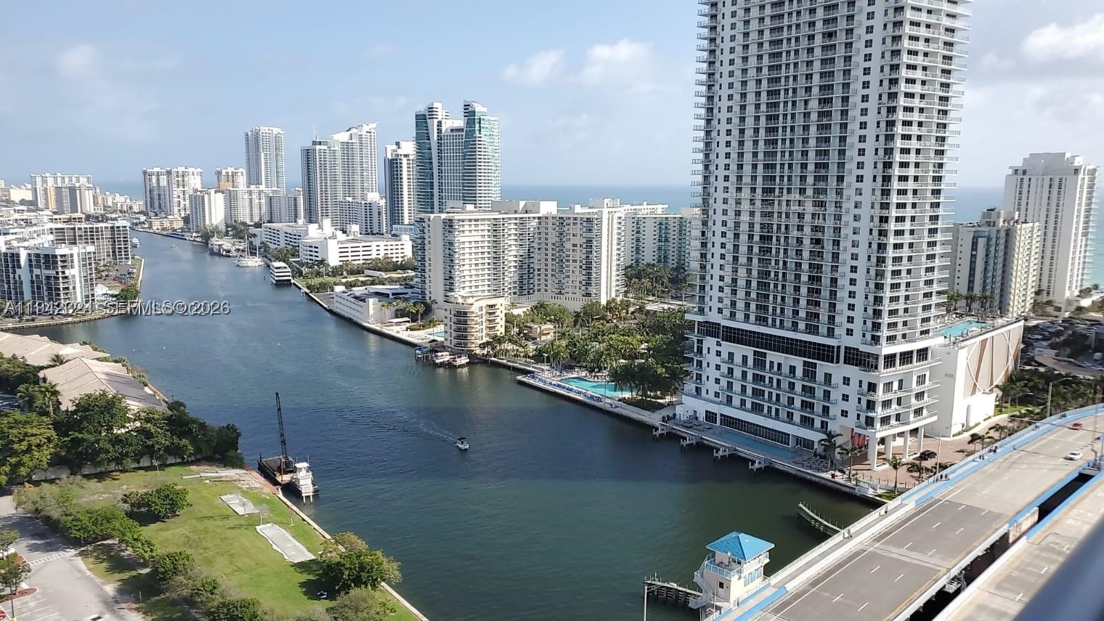 Hallandale Beach photo 2