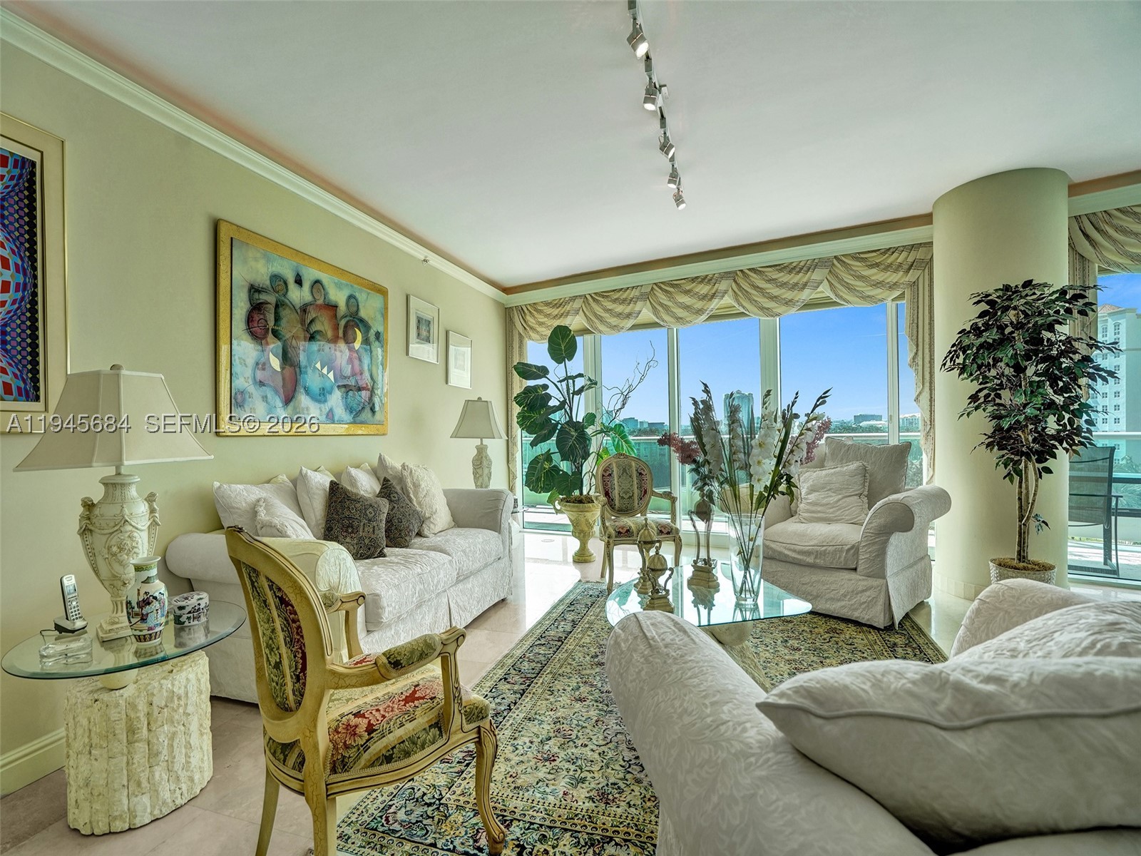 Aventura photo 2