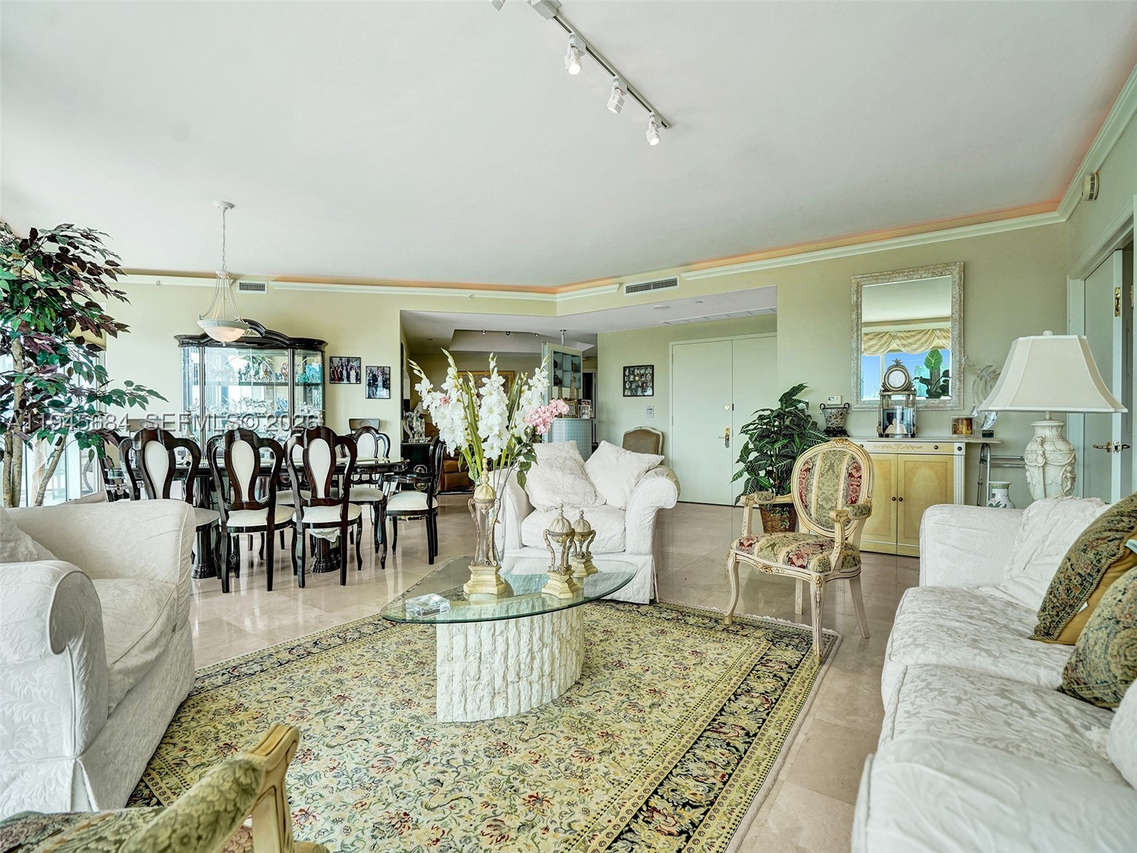 Aventura photo 5