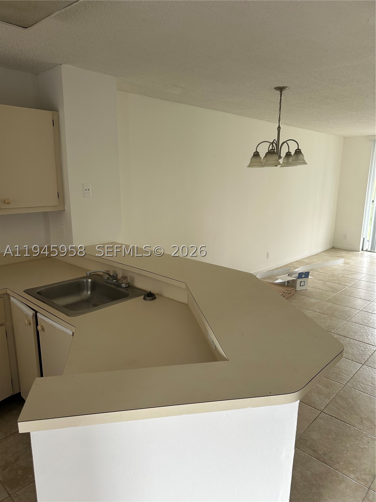Miramar photo 3