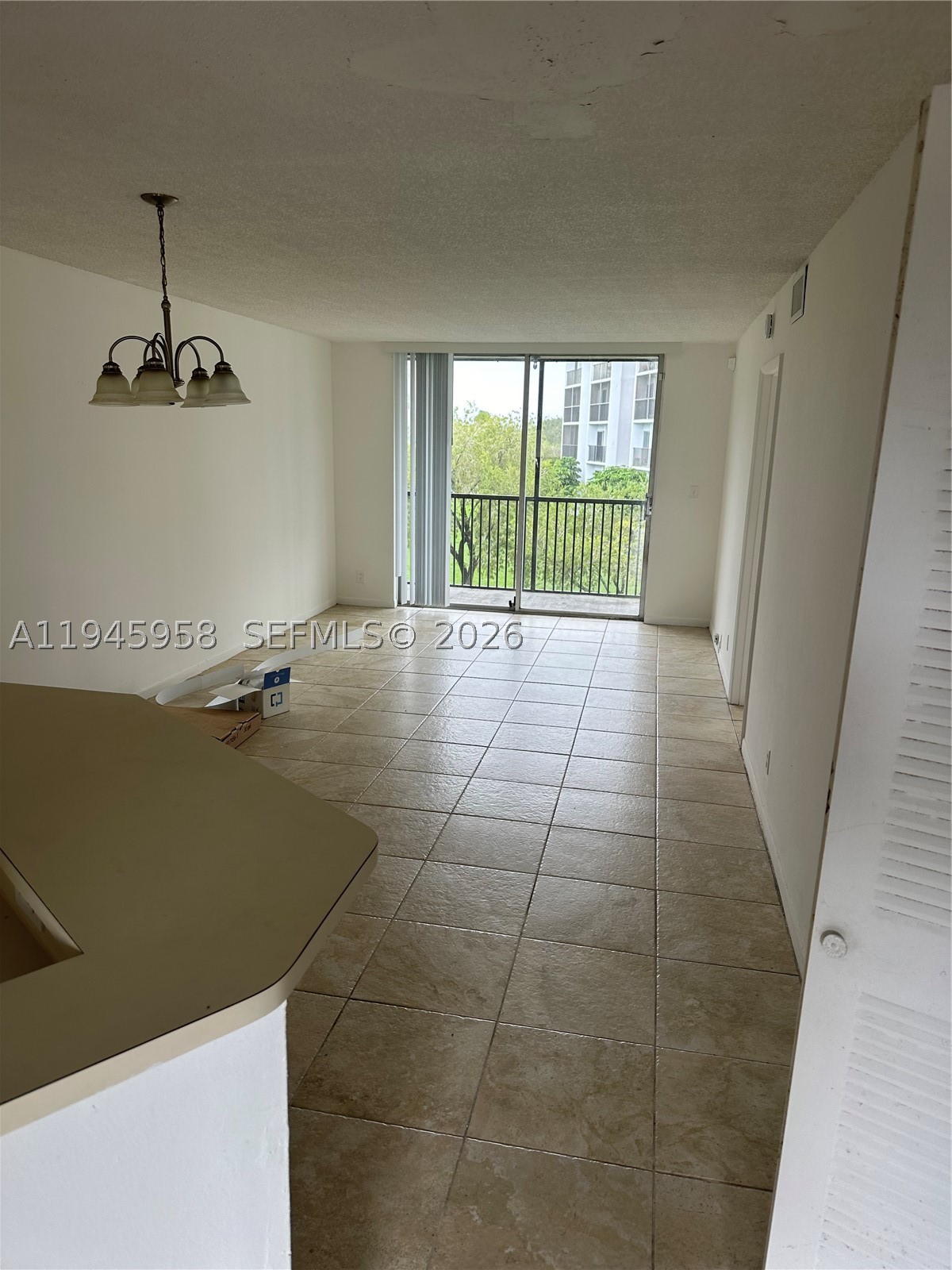 Miramar photo 4