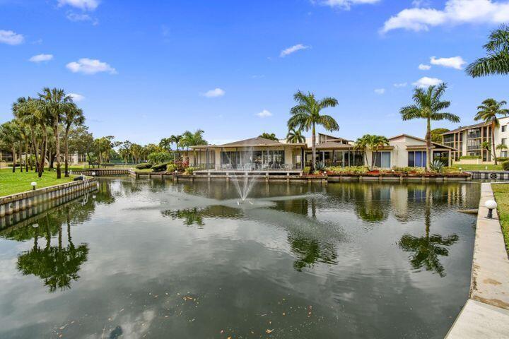 Palm Beach Gardens photo 2