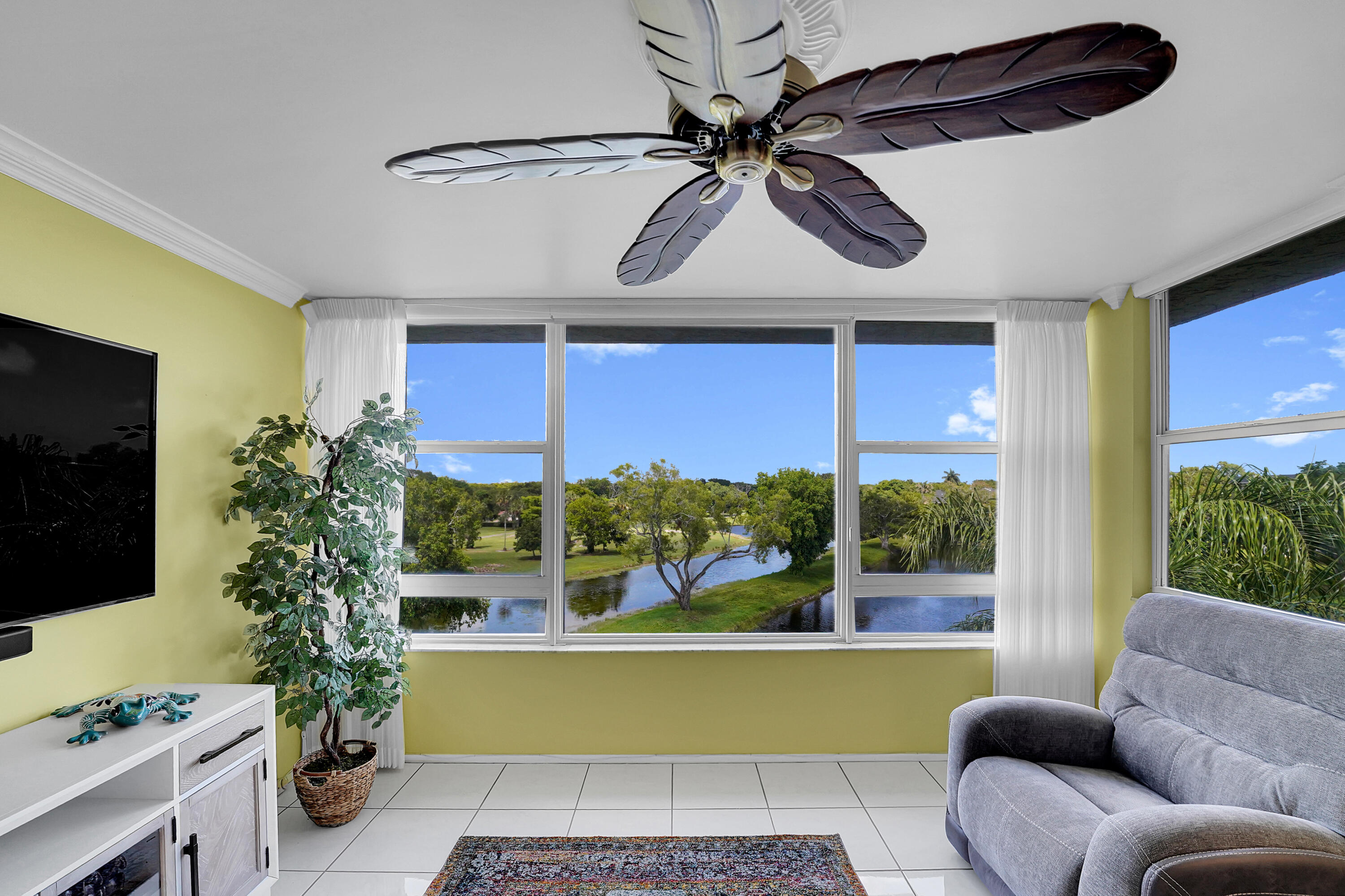 Pompano Beach photo 1
