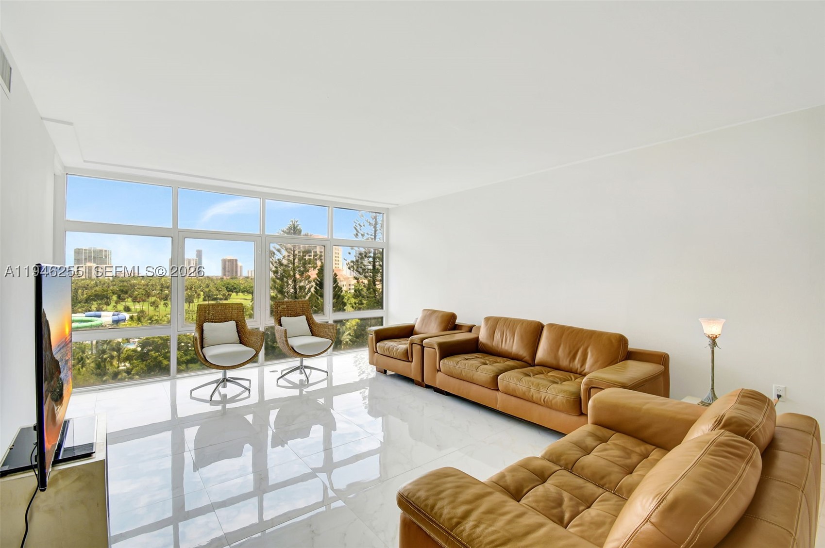 Aventura photo 1