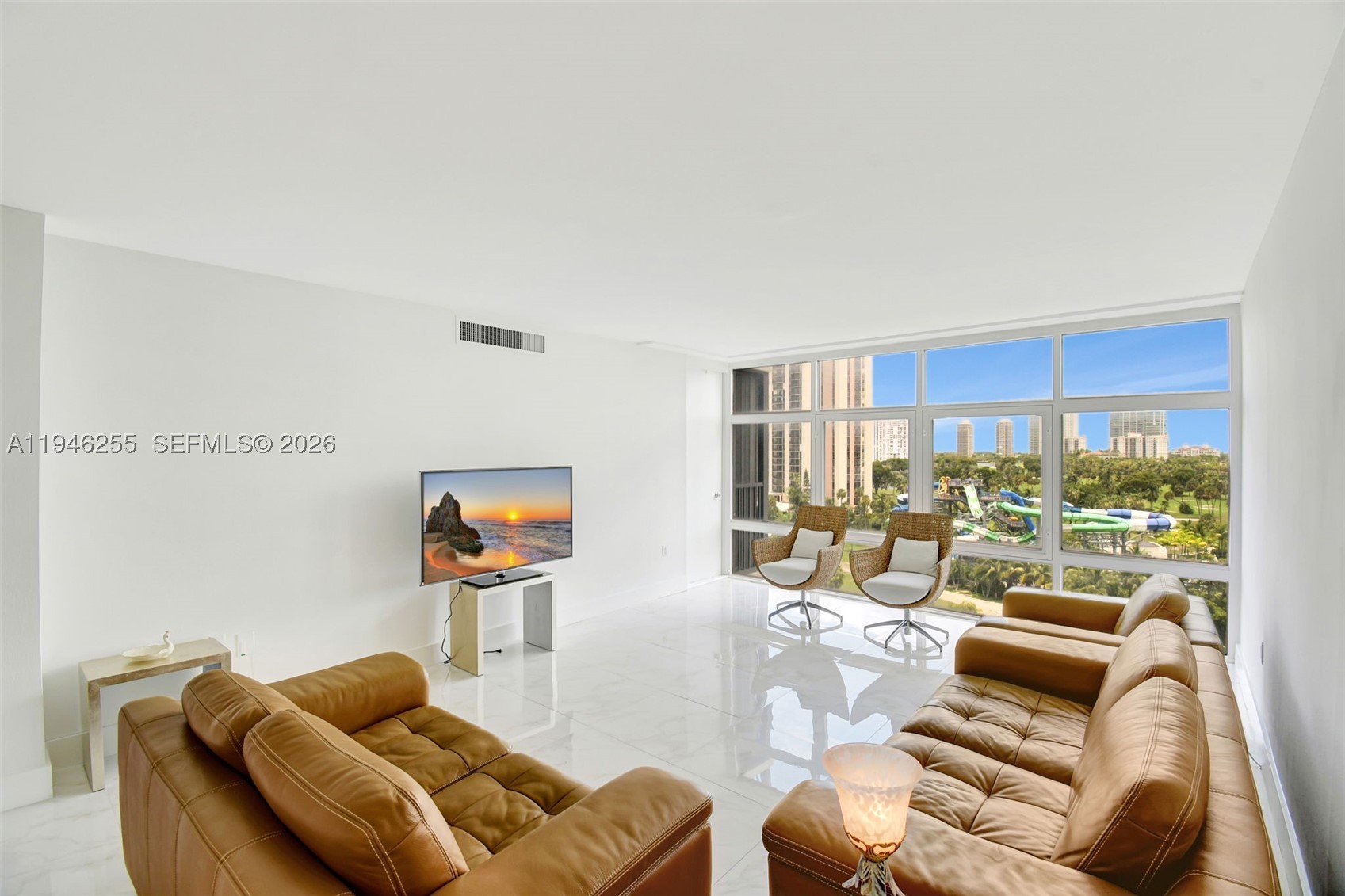 Aventura photo 3