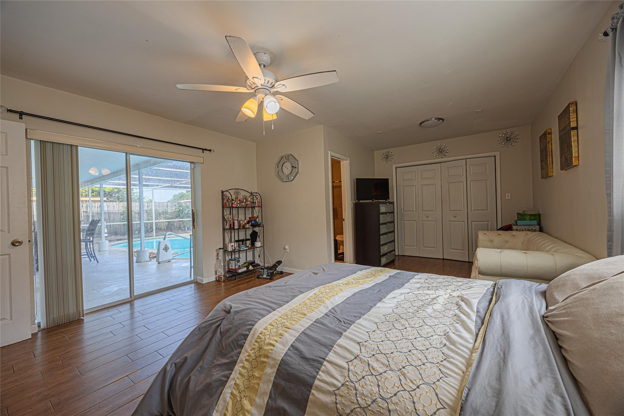 Miramar photo 5