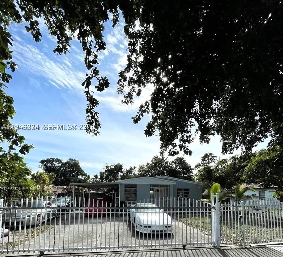 North Miami photo 1