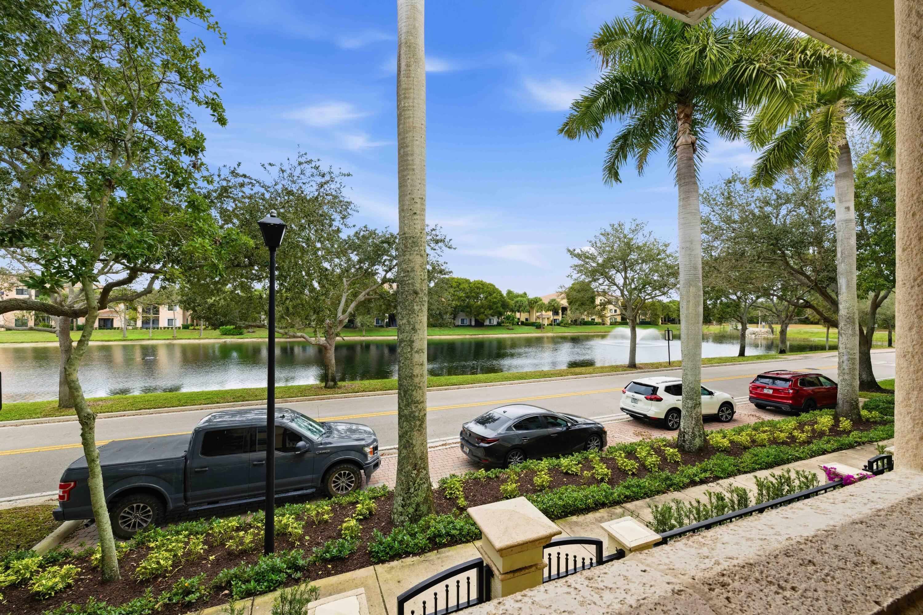 Palm Beach Gardens photo 3
