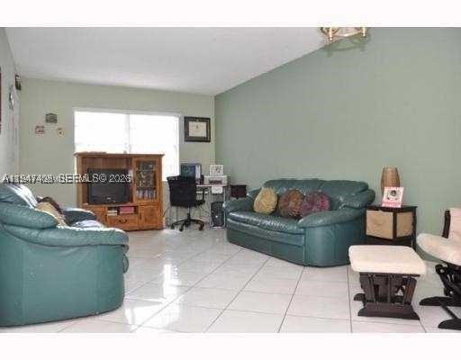 North Miami photo 4